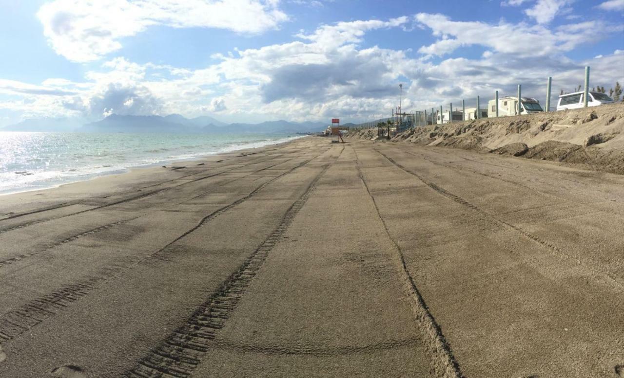 Camping Lido Di Salerno Pontecagnano Luaran gambar